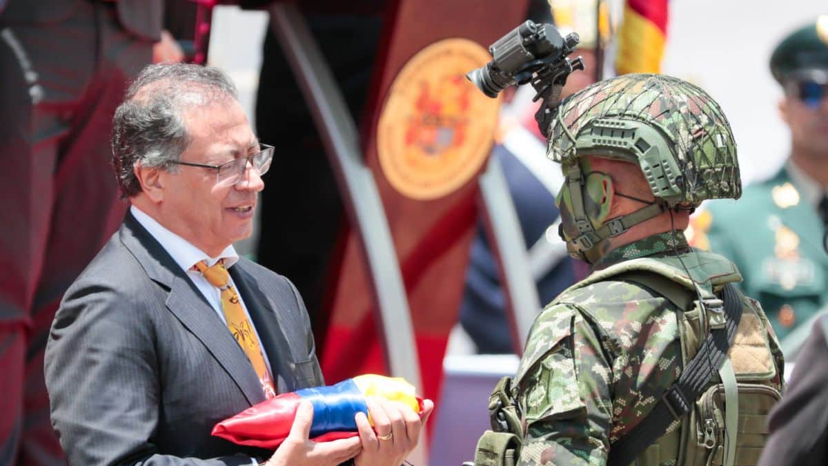 Presidente Petro propone hacer un cambio en el escudo de Colombia: Esta sería la razón