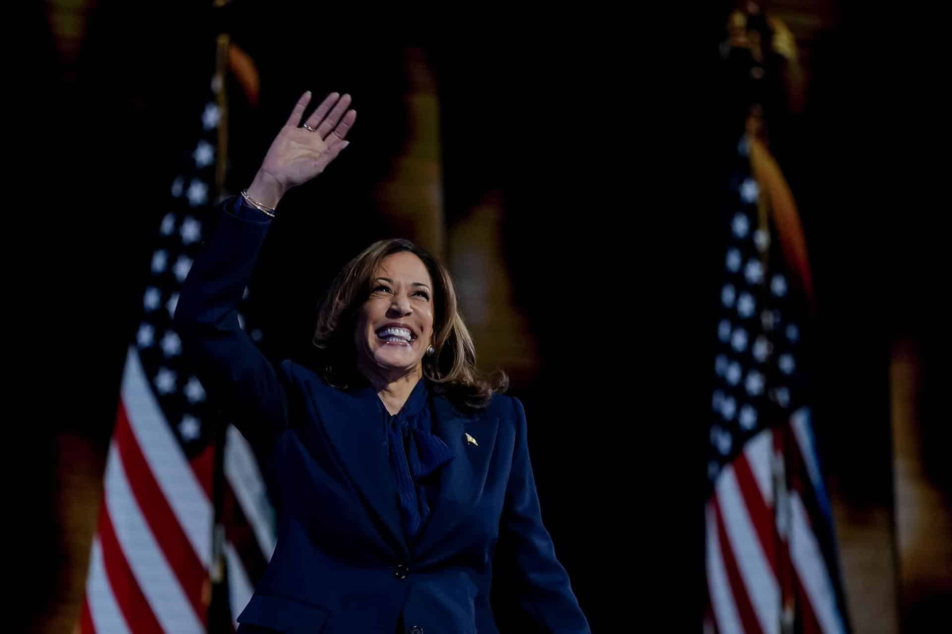 Kamala Harris anuncia revivir proyecto de ley migratorio bipartidista