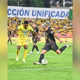 Problemas en América: Barrios y Holgado están lesionados; se conoce incapacidad