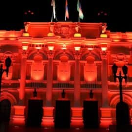 Imágenes: Diez monumentos de Cali se iluminan en tributo al Festival Petronio Álvarez