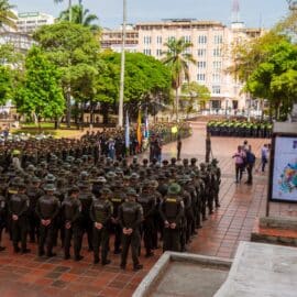 Policías