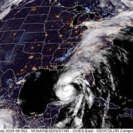 Huracán Helene se fortalece a categoría 2 mientras continúa avanzando hacia Florida