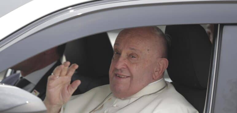 La profunda respuesta del Papa Francisco a una feligrés que fue engañada por su esposo