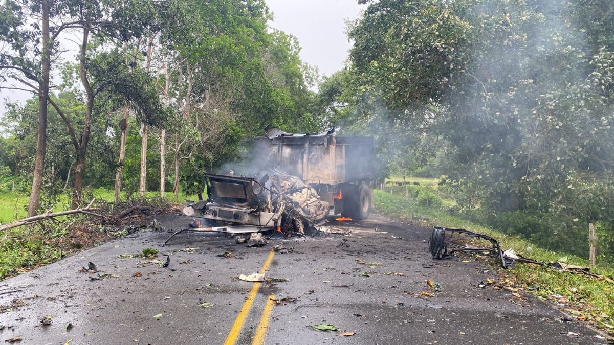 Atentado terrorista del ELN en Arauca: rector de colegio aledaño relató los minutos de angustia