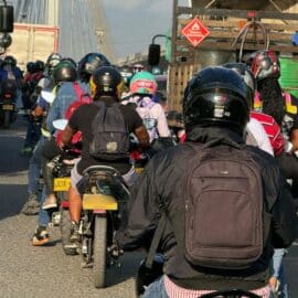 Esta sería la nueva restricción para las motocicletas en Cali; ya está listo el borrador del decreto