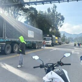 Paro de camioneros afecta las vías principales de Bogotá y la sabana