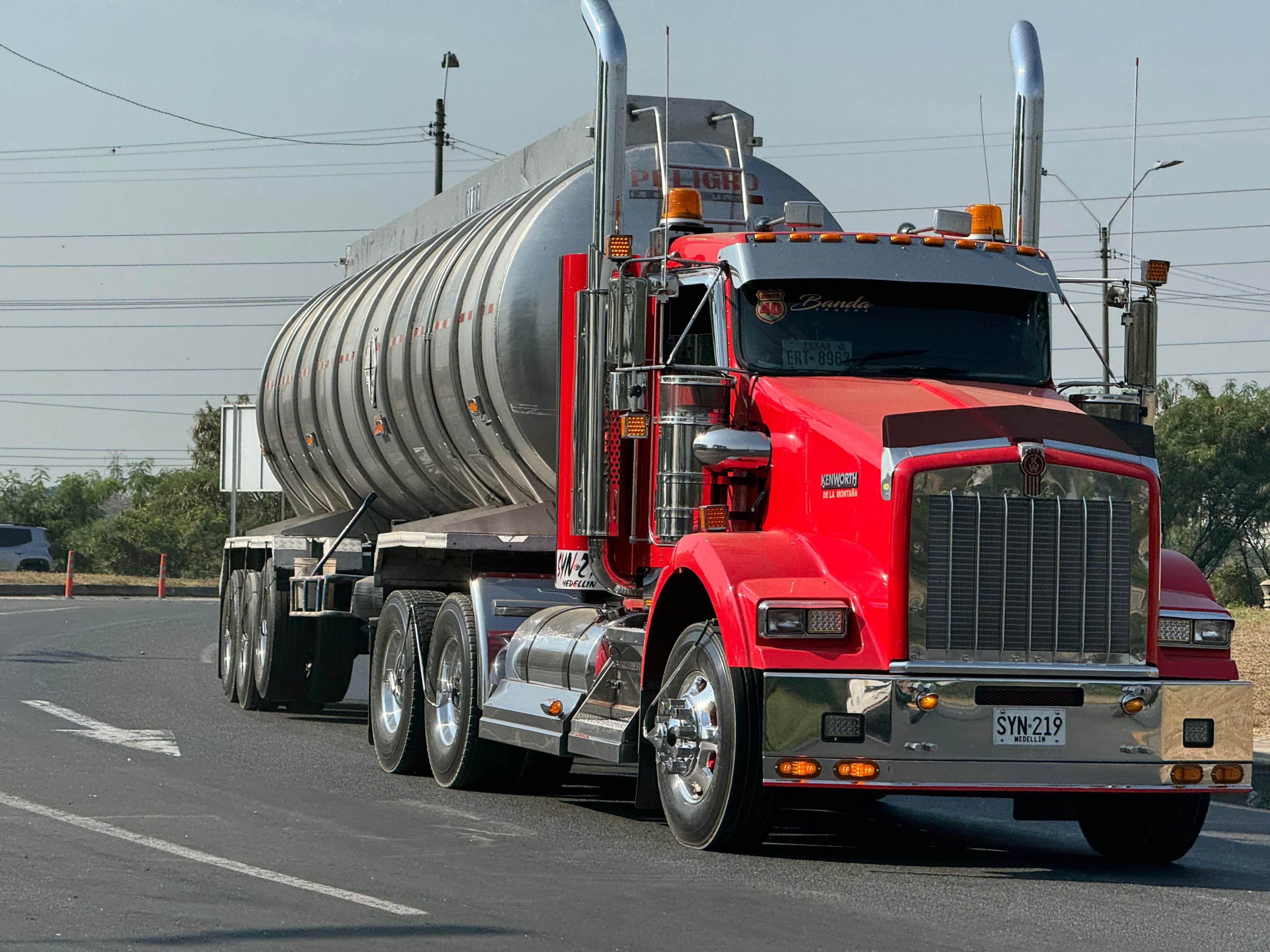 Pérdidas diarias por  mil millones dejó paro camionero en el Valle del Cauca: Gobernación