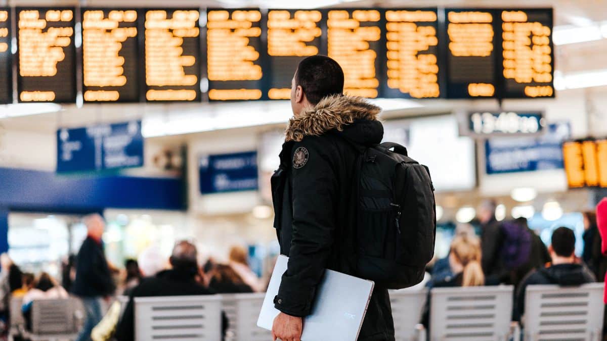 Tus derechos como pasajero aéreo: ¿Qué hacer ante cancelaciones y retrasos en vuelos?