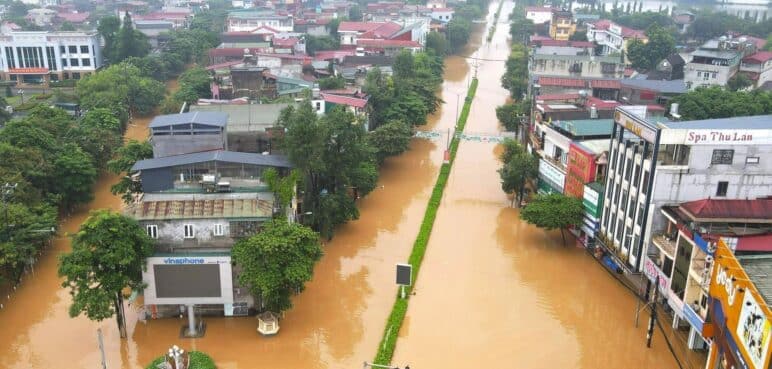 Más de 100 personas fallecidas deja el paso del tifón Yagi en Vietnam