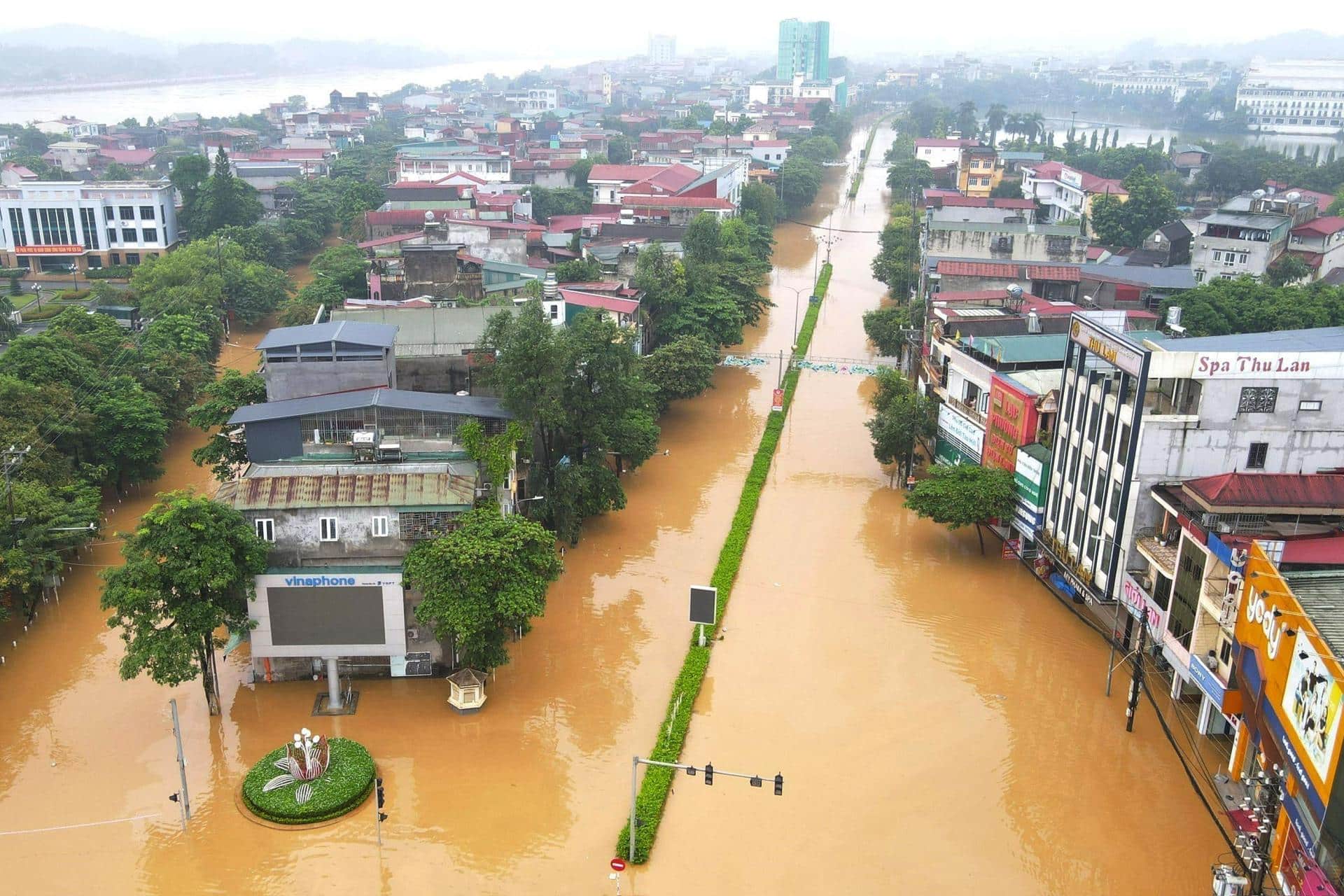 Más de 100 personas fallecidas deja el paso del tifón Yagi en Vietnam