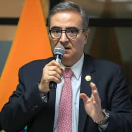 Renuncia el ministro de Energía y Minas de Ecuador en medio de crisis por apagones