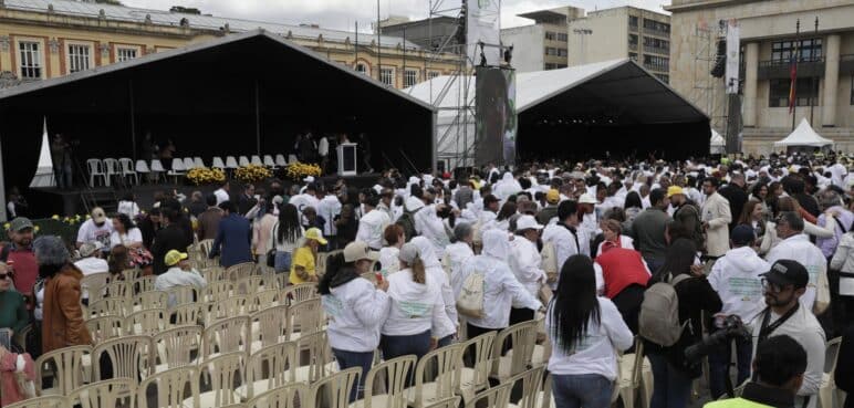 Suspenden acto de perdón por genocidio de la Unión Patriótica por inasistencia de Petro