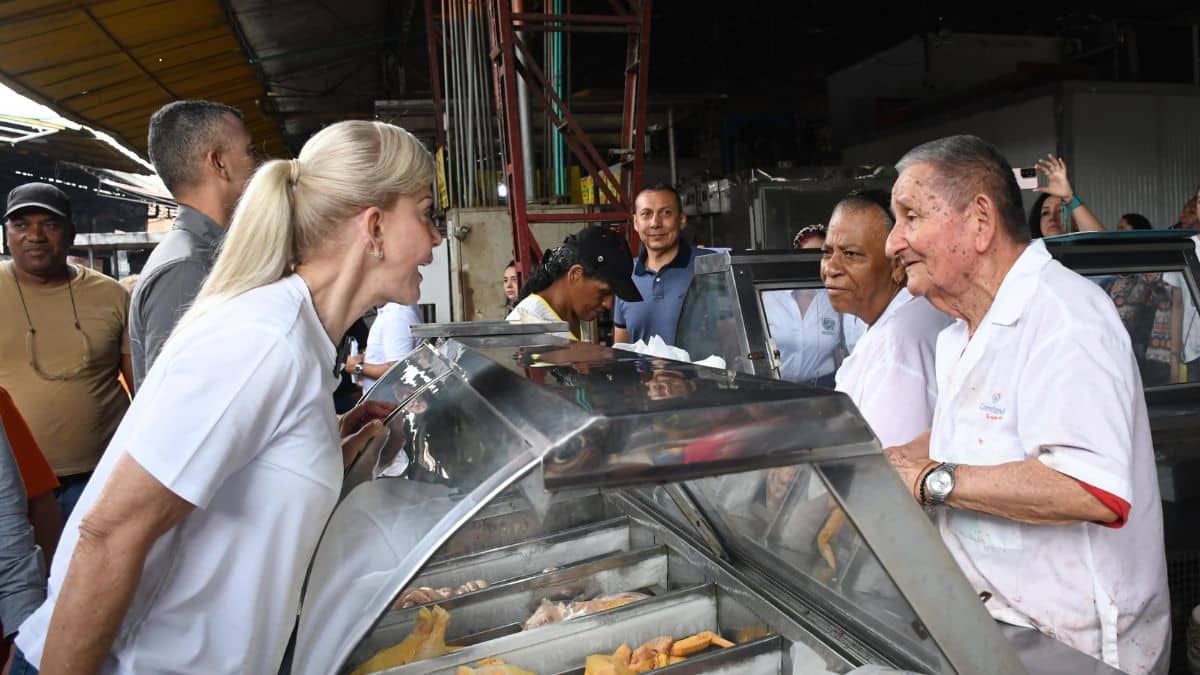 Comerciantes de la plaza ‘Alfonso López’ piden apoyo para la implementación de energía solar