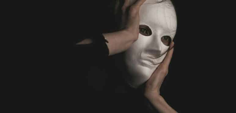 ¡Cuidado, fantasmas! Cómo elegir máscaras seguras para Halloween