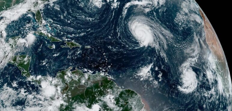 Huracán Kirk y tormenta Leslie avanzan en aguas del Atlántico