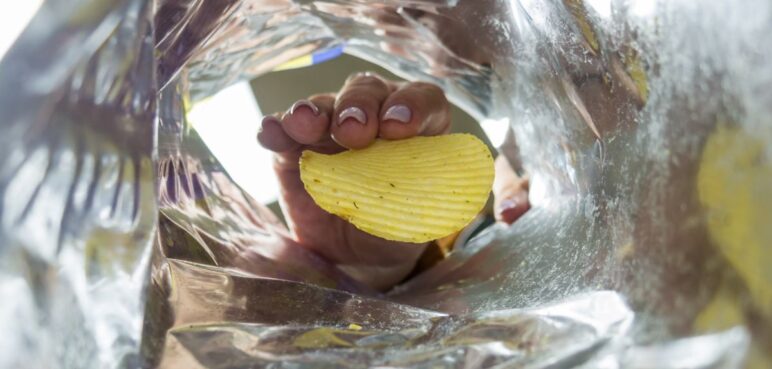 Científico hace reveladora confesión sobre los alimentos procesados: Hay dilema ético
