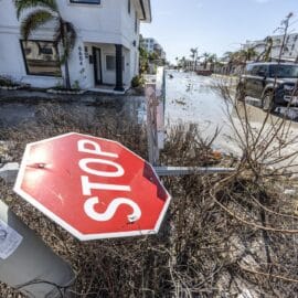 Sube el número de fallecidos por los tornados y el huracán Milton en Florida