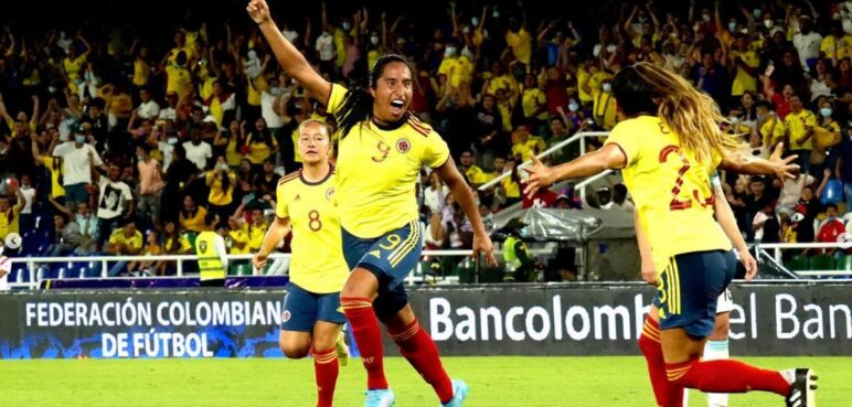 ¿Qué puesto ocupó Mayra Ramírez? La delantera hizo historia en el Balón de Oro