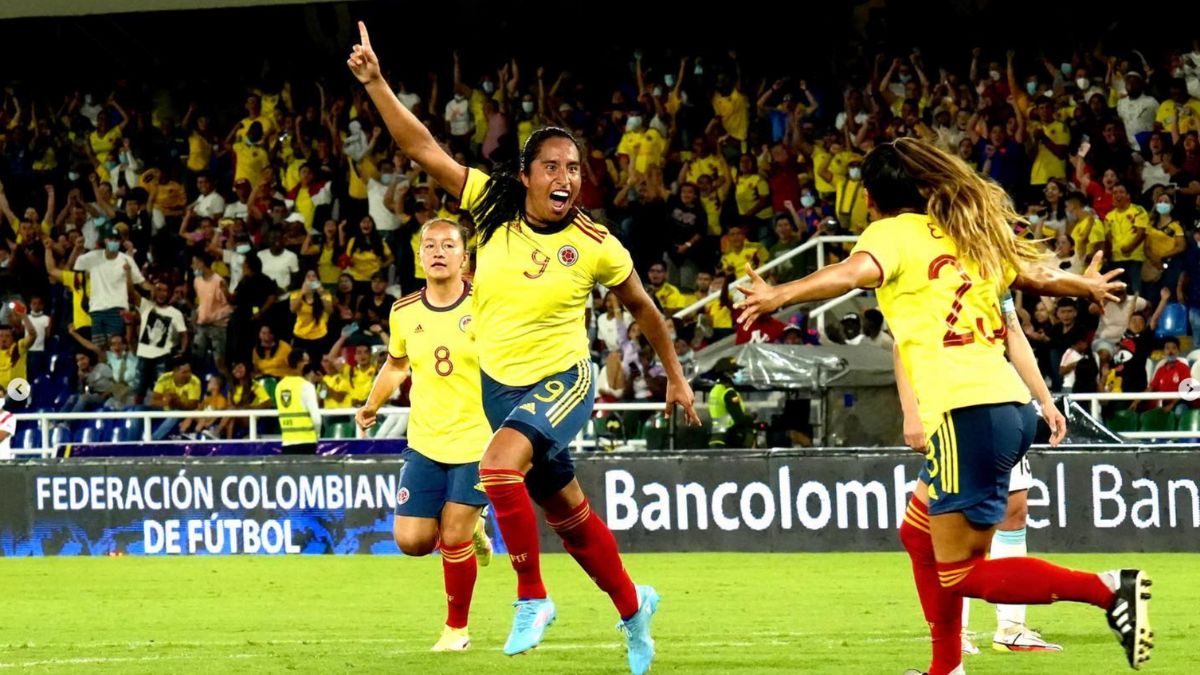 ¿Qué puesto ocupó Mayra Ramírez? La delantera hizo historia en el Balón de Oro