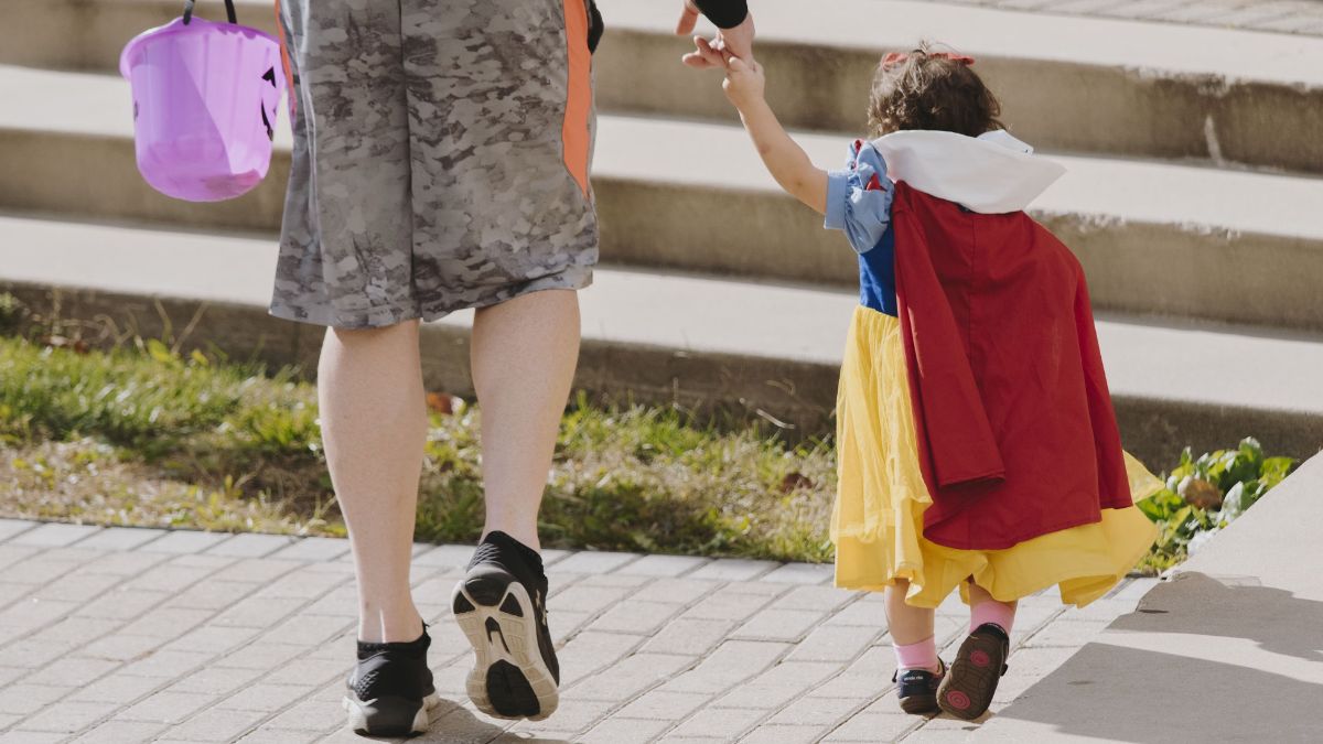 Cuidado con los dulces en Halloween: Tips para evitar enfermedades en los más pequeños