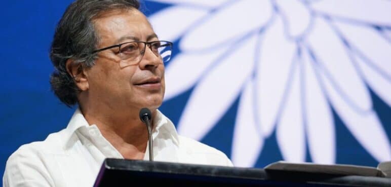 Petro dice que el problema de las COP es que los Gobiernos se quedan hablando y no actúan