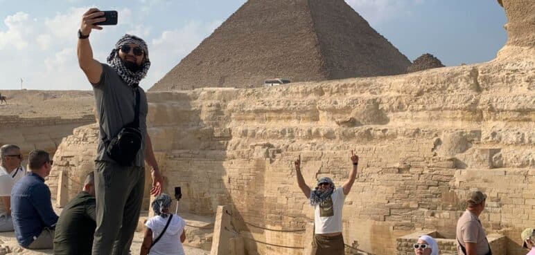 Esta es la estatua de 3.200 años de antigüedad que atrae turistas a Egipto