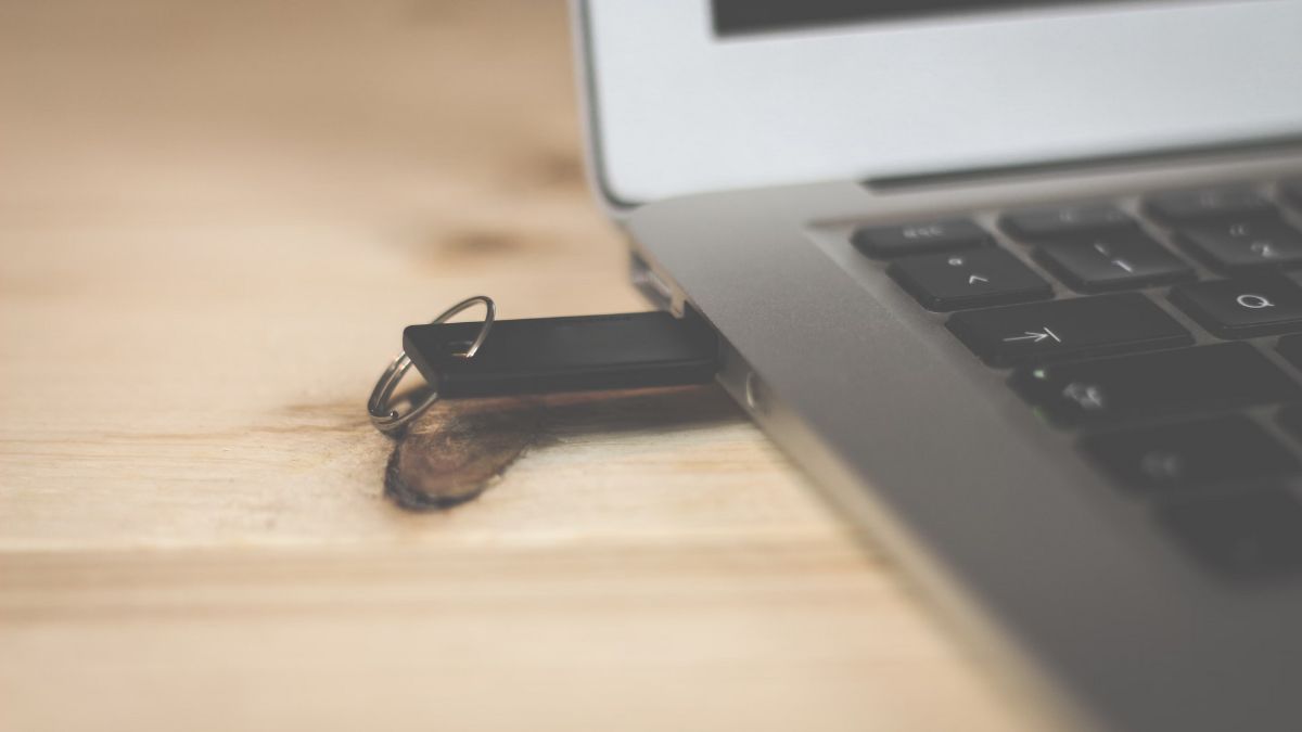 Cuidado con esto al momento de pasar documentos a una USB
