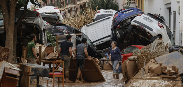 Presidente Petro activa Plan de Emergencia para colombianos afectados por la Dana en España