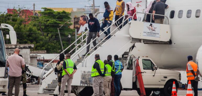 ONU detiene ayuda humanitaria a Haití por ola de violencia