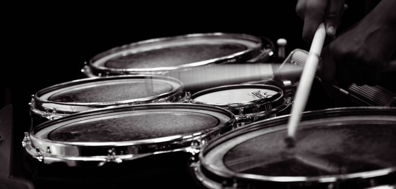 Dos bateristas de los Bee Gees fallecen con días de diferencia