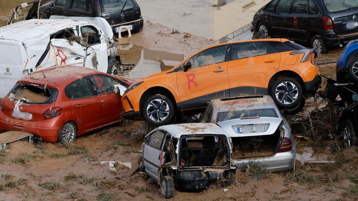 Valencia refuerza su seguridad con más de 9,000 agentes, tras los actos delictivos durante la crisis por Dana