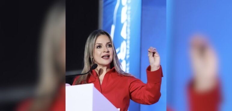 Vicky Dávila renuncia a Semana y alista candidatura presidencial