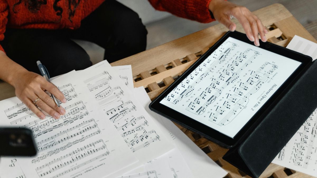Villancicos modernos y clásicos que le dan ritmo y emoción a la Navidad