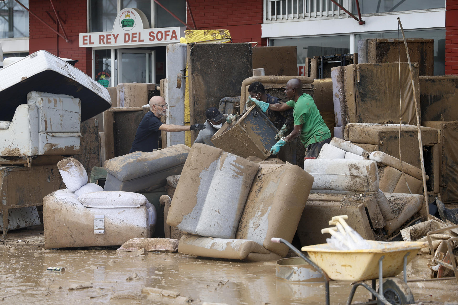 Fuerte aguacero causó inundaciones en el norte y el noroeste de Bogotá; vías colapsaron