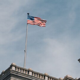 Los cambios en los requisitos para solicitar la Green Card y viajar a Estados Unidos