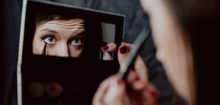 ¿Qué es el ‘makeup no makeup’? La nueva tendencia de belleza en 2024