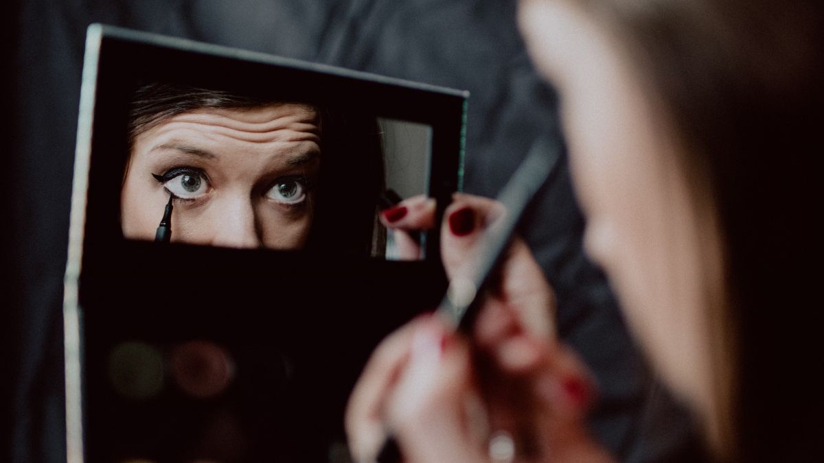 ¿Qué es el ‘makeup no makeup’? La nueva tendencia de belleza en 2024
