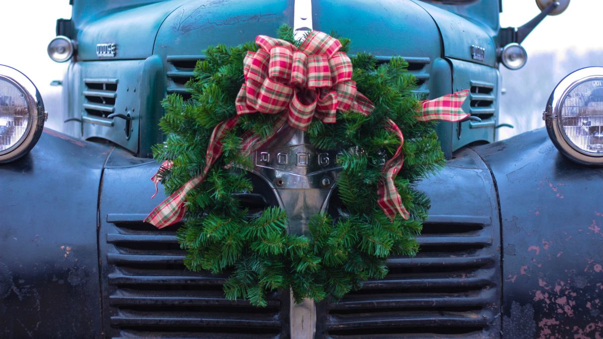 Las tradiciones navideñas más extrañas del mundo; incluyen hasta ‘brujas’