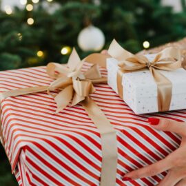 ¿No tienes ideas de regalos para una mujer en navidad? Estas opciones te pueden ayudar