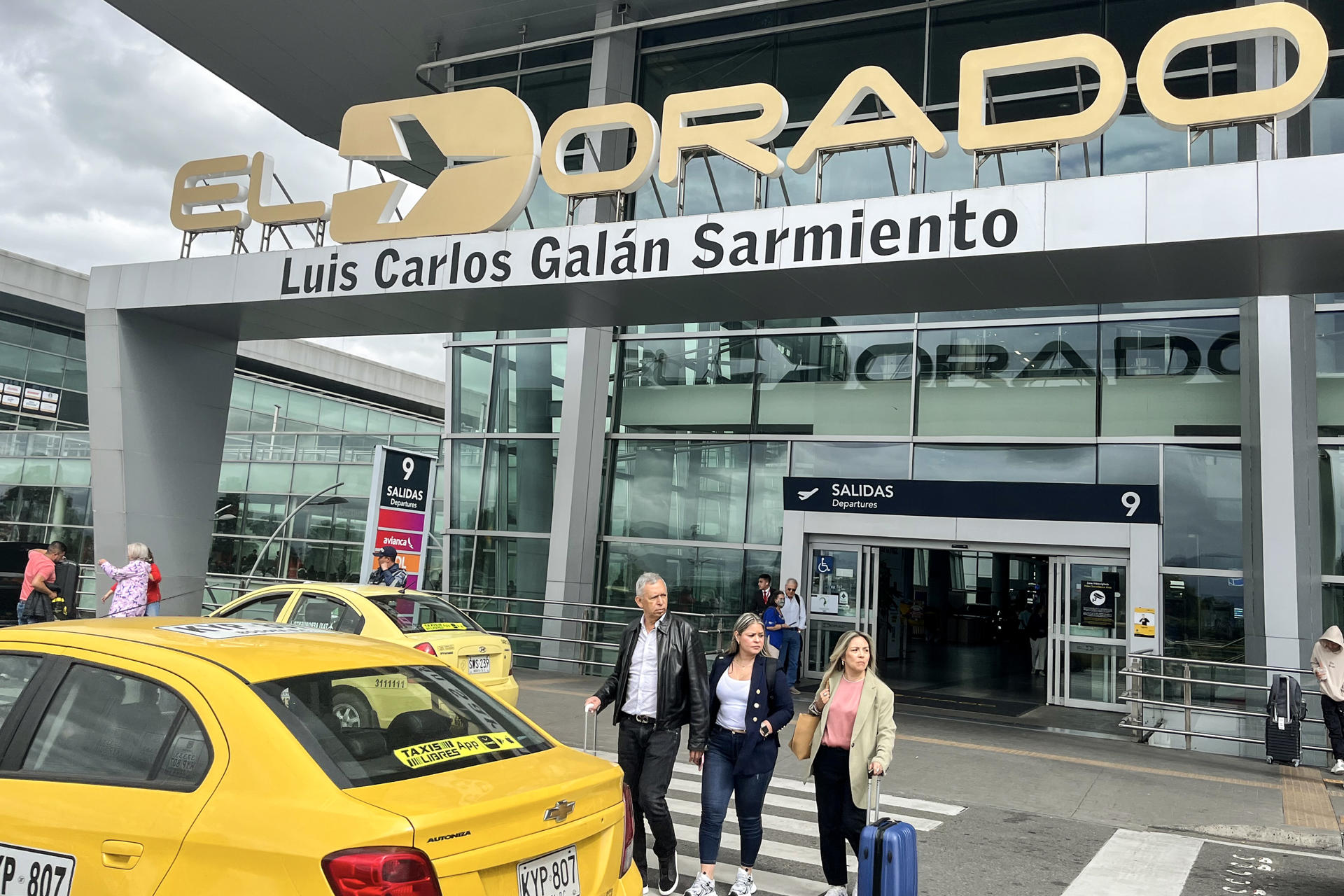 Procuraduría descartó existencia de restos humanos en hangares del aeropuerto El Dorado