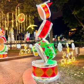 Alumbrado navideño en Cali 2024.