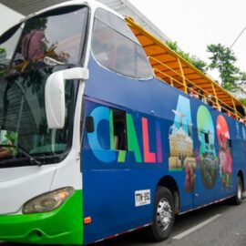Advierten sobre personas que estarían estafando por servicios en bus turístico de Alcaldía de Cali