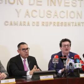 La Comisión de Acusación mantiene a Alirio Uribe en Caso Petro