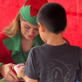 Campaña un regalo, una sonrisa: 3.000 niños recibieron obsequios para esta Navidad