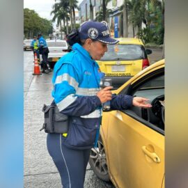 Más de 100 personas dieron positivo en alcoholemia durante la Feria de Cali: ¿Qué sanciones enfrentan?