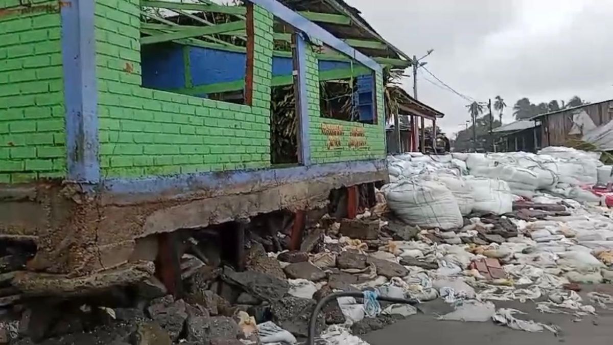 Emergencia en Juanchaco: fuerte oleaje dejó varias viviendas afectadas