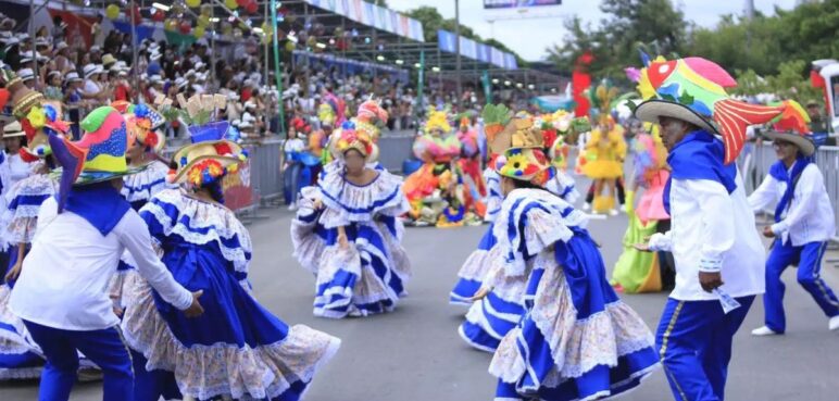 Cierres y desvíos viales por desfiles de Feria de Cali 2025