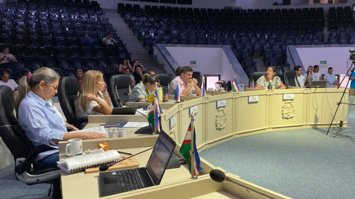 Edison Lucumí expone estrategias de control político desde el Concejo