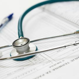 Valle del Cauca advierte riesgos en la atención en salud tras ajuste de la UPC