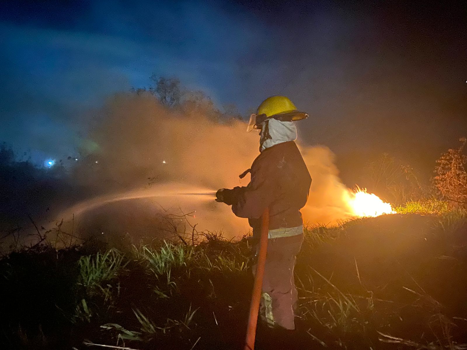 Incendio en Yumbo-Mulaló